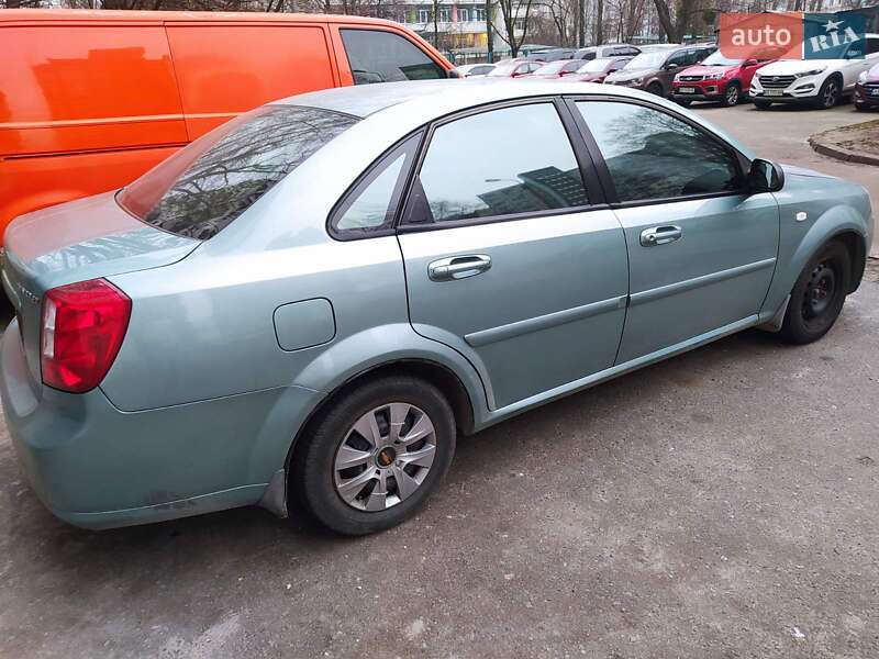 Седан Chevrolet Lacetti 2007 в Киеве