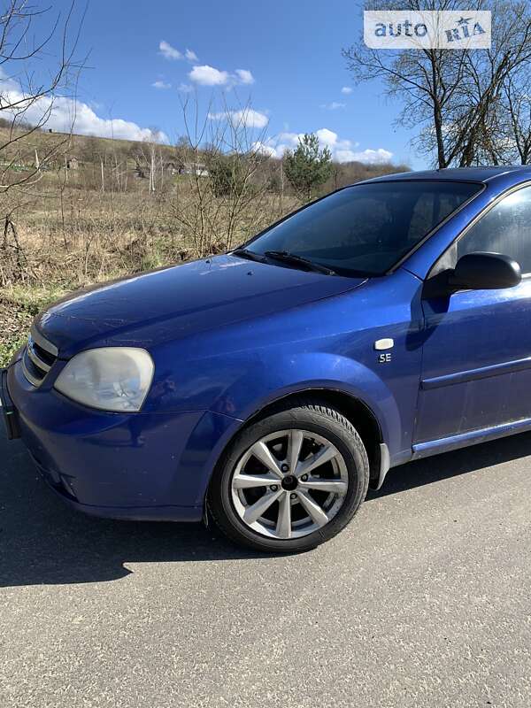 Седан Chevrolet Lacetti 2005 в Львові