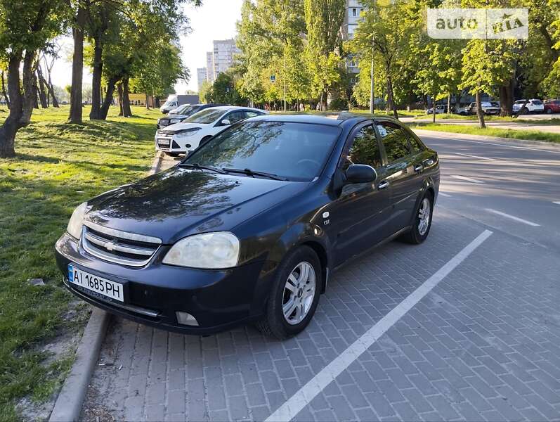 Седан Chevrolet Lacetti 2006 в Киеве