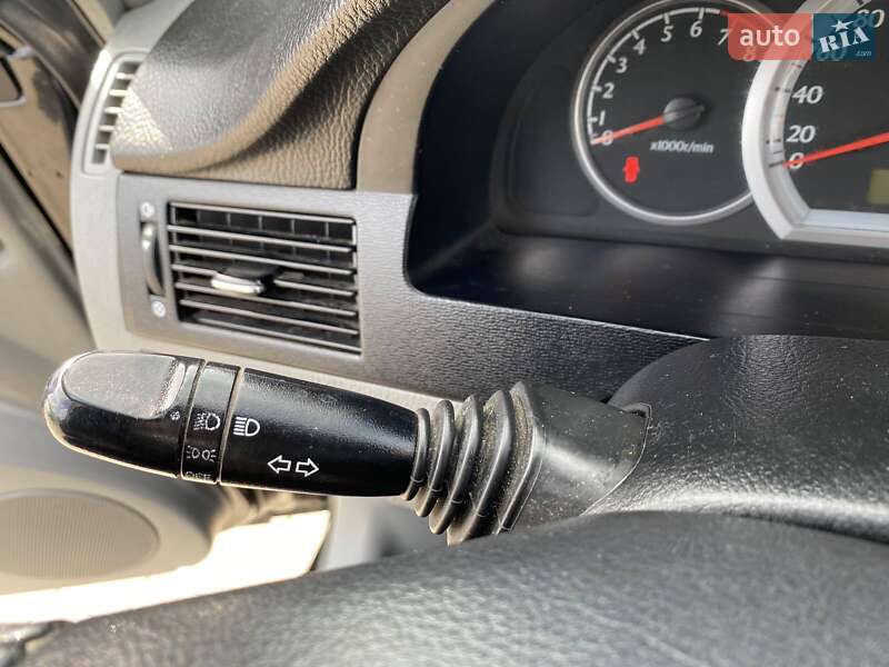 Седан Chevrolet Lacetti 2004 в Києві