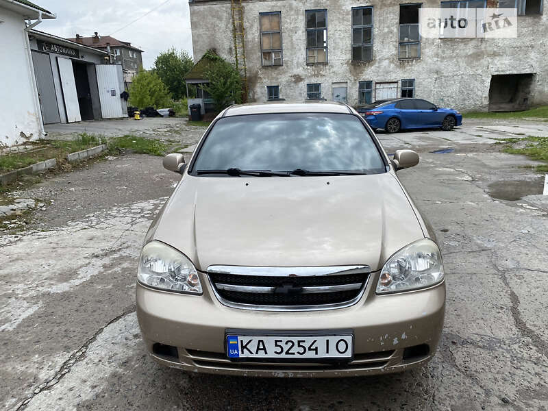 Седан Chevrolet Lacetti 2005 в Василькове