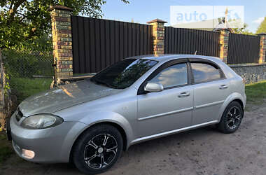 Хэтчбек Chevrolet Lacetti 2007 в Романове