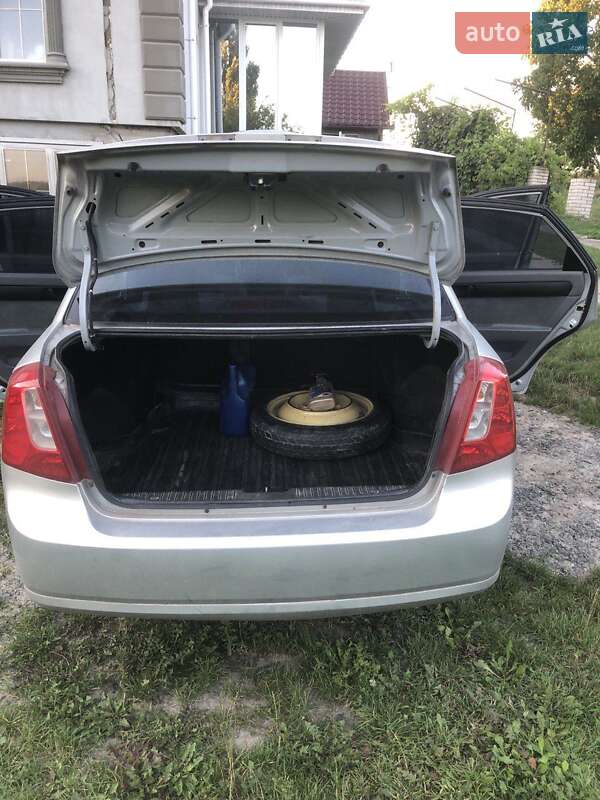 Седан Chevrolet Lacetti 2005 в Ізяславі