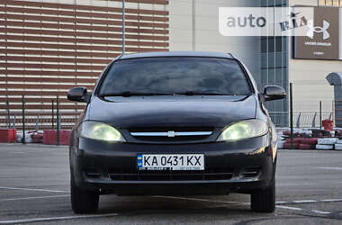 Хэтчбек Chevrolet Lacetti 2011 в Киеве