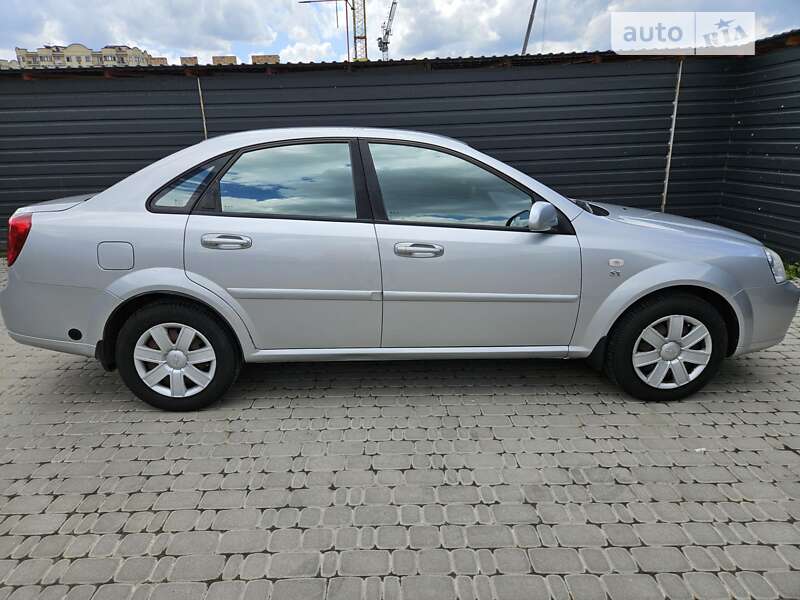 Седан Chevrolet Lacetti 2011 в Ірпені