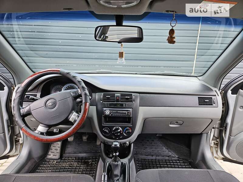 Седан Chevrolet Lacetti 2011 в Ірпені