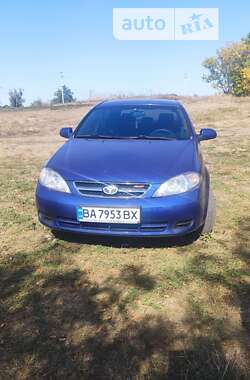 Хэтчбек Chevrolet Lacetti 2004 в Кропивницком