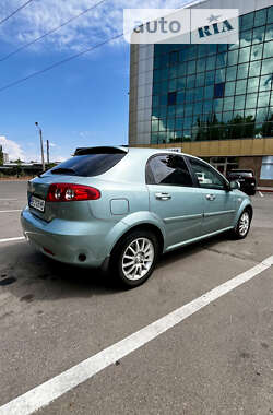 Хетчбек Chevrolet Lacetti 2006 в Миколаєві