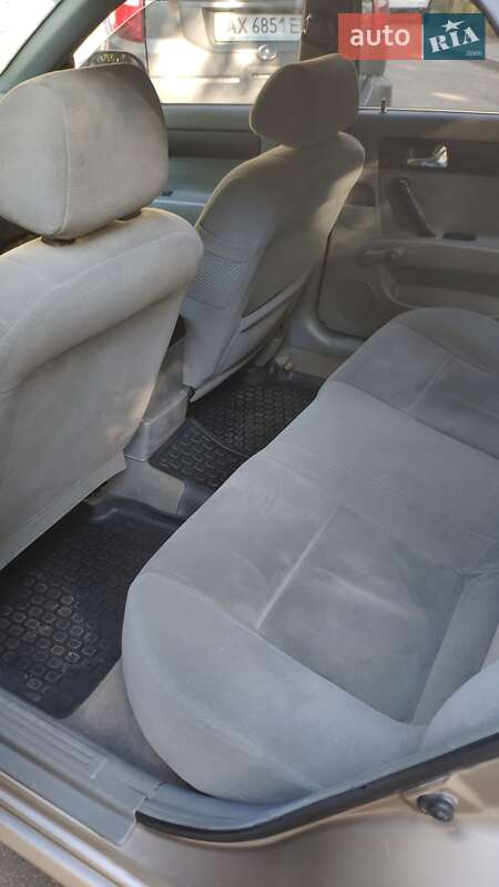 Седан Chevrolet Lacetti 2004 в Харькове
