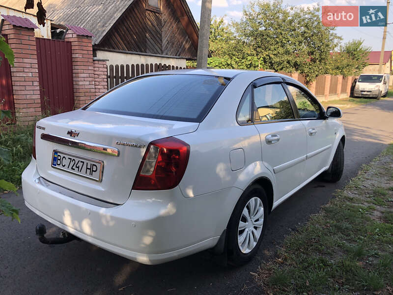 Седан Chevrolet Lacetti 2010 в Шептицькому