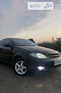 Хэтчбек Chevrolet Lacetti 2005 в Житомире