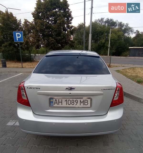 Седан Chevrolet Lacetti 2010 в Львове
