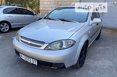 Хэтчбек Chevrolet Lacetti 2008 в Киеве