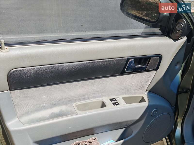 Седан Chevrolet Lacetti 2006 в Полтаві