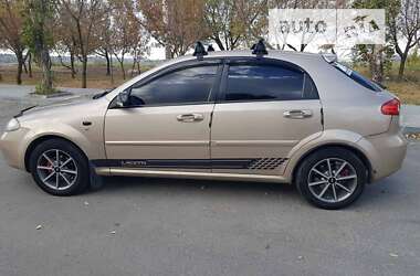 Хэтчбек Chevrolet Lacetti 2006 в Николаеве