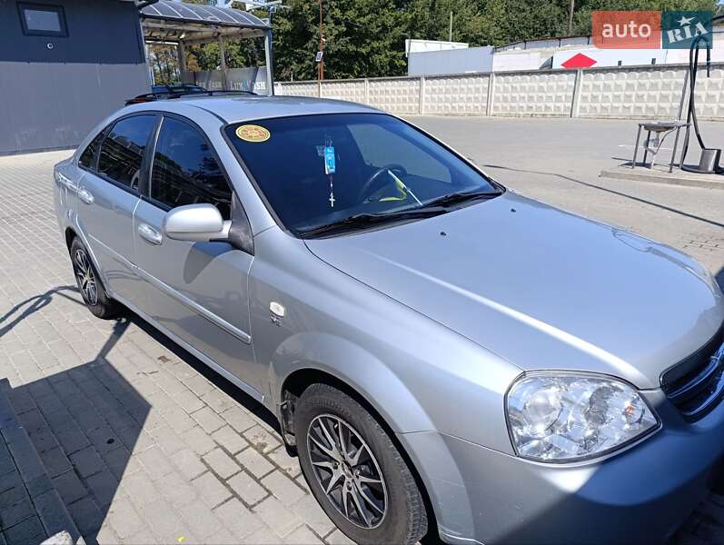 Седан Chevrolet Lacetti 2010 в Стрию