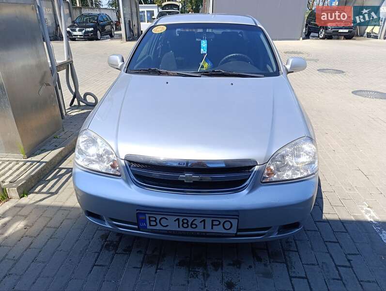 Седан Chevrolet Lacetti 2010 в Стрию