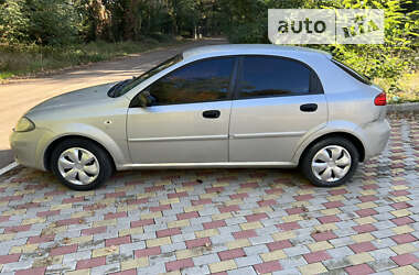 Хетчбек Chevrolet Lacetti 2004 в Ужгороді