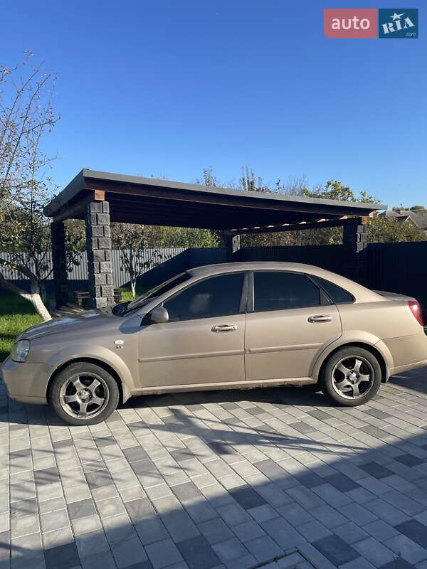 Седан Chevrolet Lacetti 2005 в Чопі