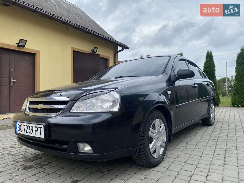 Седан Chevrolet Lacetti 2011 в Золочеве