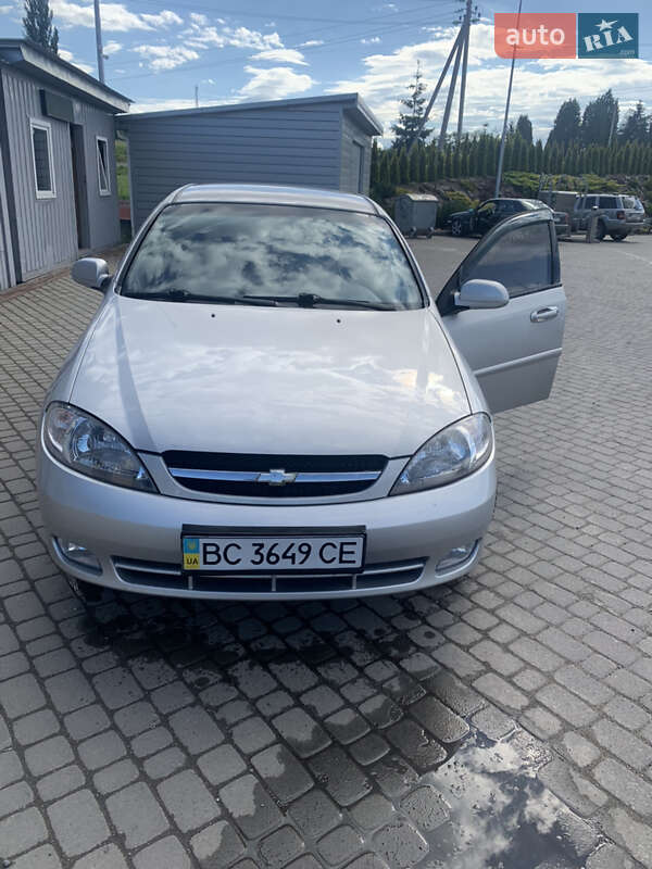 Хэтчбек Chevrolet Lacetti 2005 в Львове