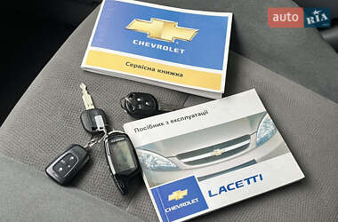 Хэтчбек Chevrolet Lacetti 2011 в Киеве