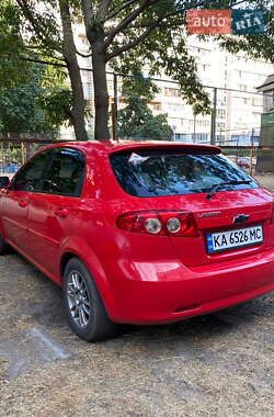 Хэтчбек Chevrolet Lacetti 2004 в Киеве