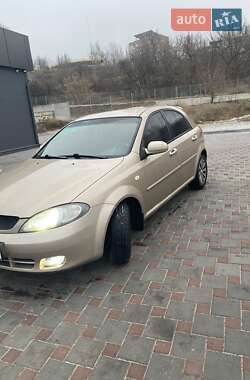 Хетчбек Chevrolet Lacetti 2004 в Запоріжжі