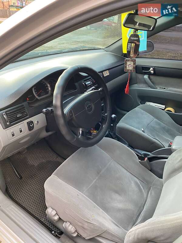 Седан Chevrolet Lacetti 2006 в Долине