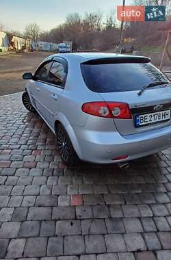 Хэтчбек Chevrolet Lacetti 2008 в Николаеве