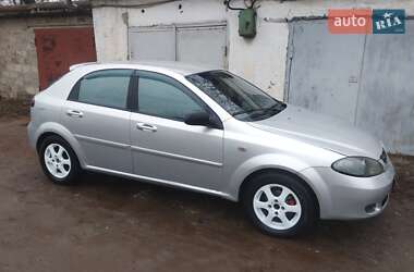 Хетчбек Chevrolet Lacetti 2005 в Чугуєві