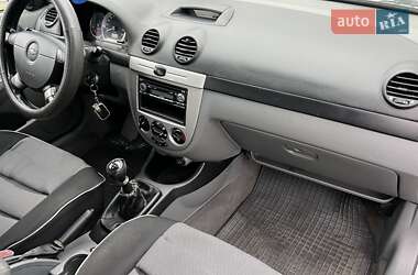 Хэтчбек Chevrolet Lacetti 2008 в Киеве