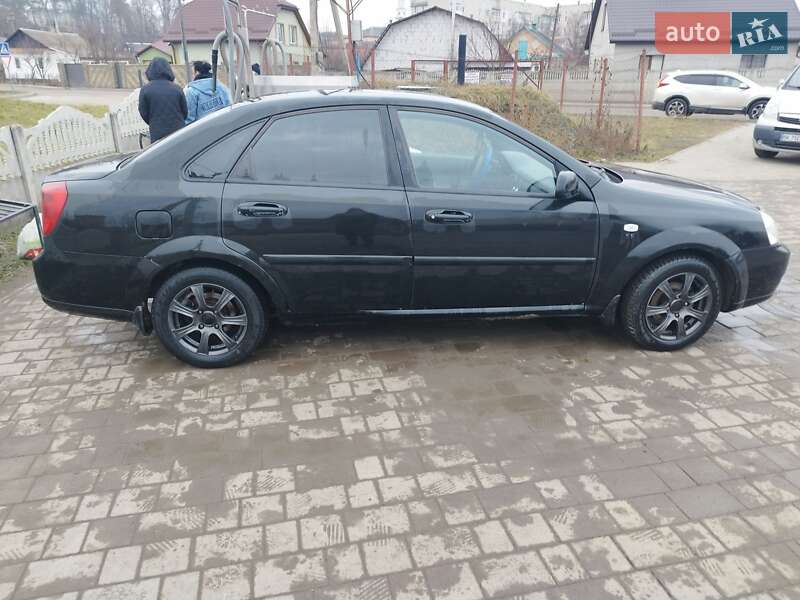 Седан Chevrolet Lacetti 2007 в Остроге