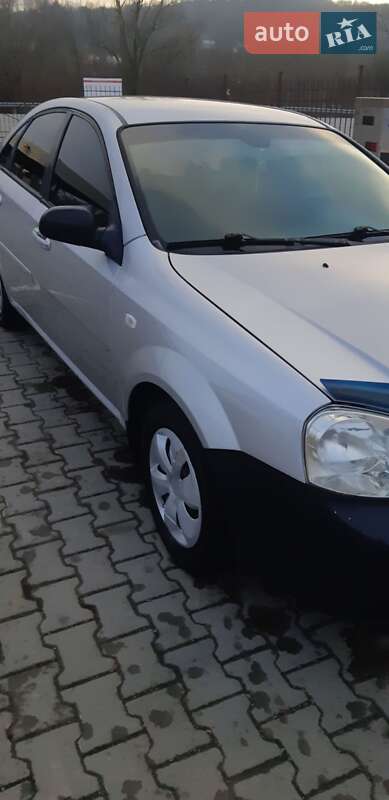 Седан Chevrolet Lacetti 2007 в Черновцах