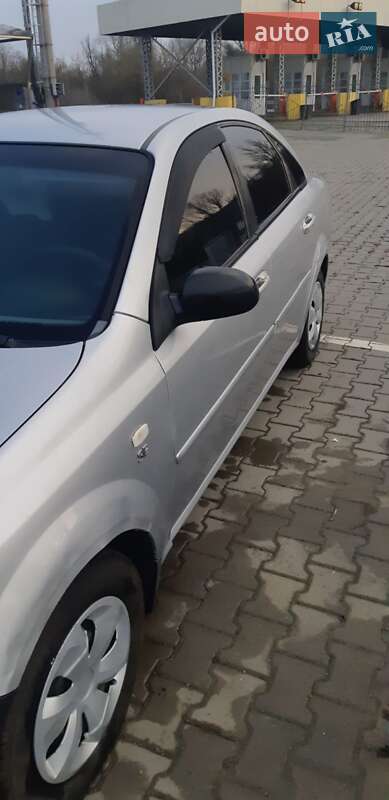 Седан Chevrolet Lacetti 2007 в Черновцах