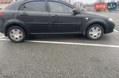 Хэтчбек Chevrolet Lacetti 2007 в 