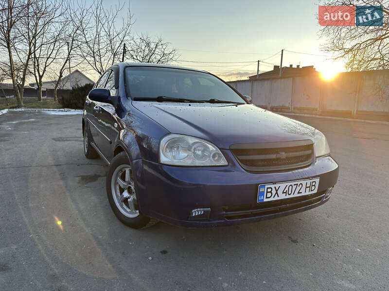 Седан Chevrolet Lacetti 2006 в Волочиске