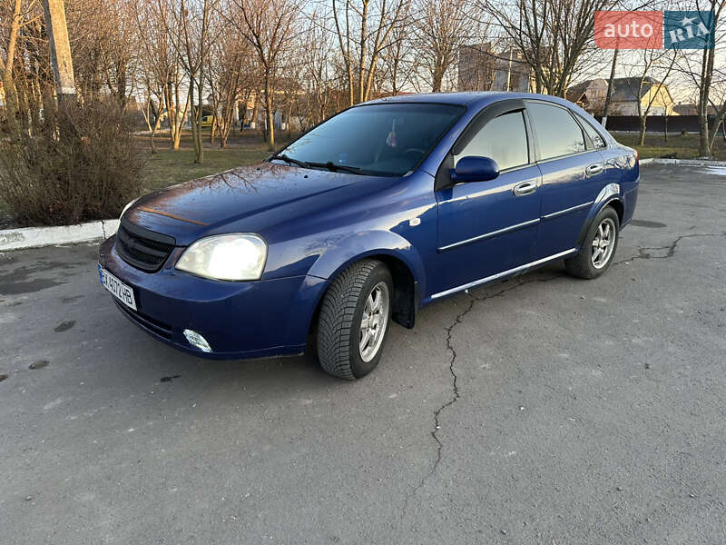 Седан Chevrolet Lacetti 2006 в Волочиске