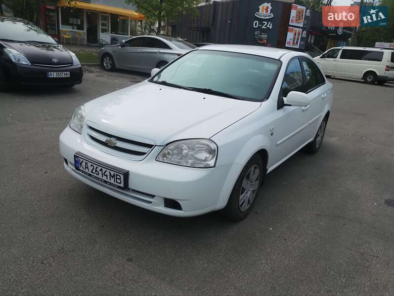Седан Chevrolet Lacetti 2012 в Киеве