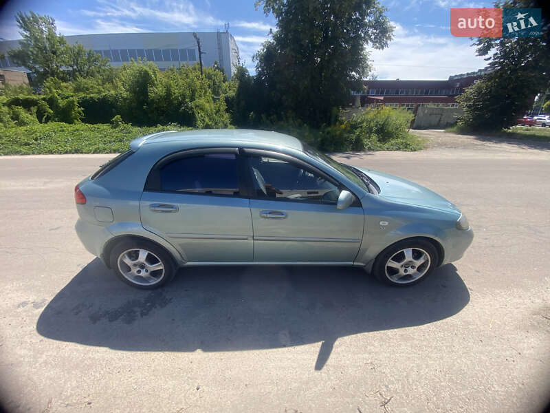 Хэтчбек Chevrolet Lacetti 2006 в Сумах