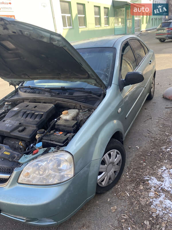 Седан Chevrolet Lacetti 2005 в Києві