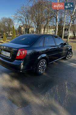 Седан Chevrolet Lacetti 2012 в Львове