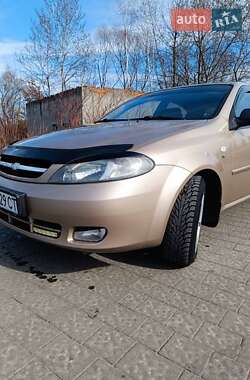 Хэтчбек Chevrolet Lacetti 2006 в Надворной