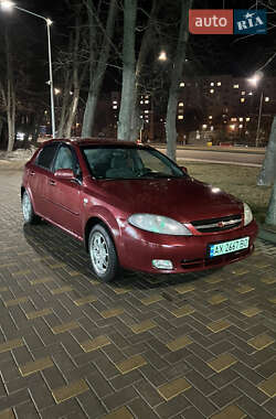Хэтчбек Chevrolet Lacetti 2006 в 