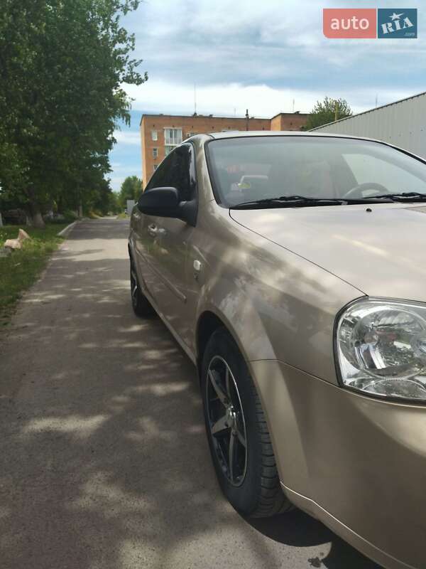 Седан Chevrolet Lacetti 2010 в Тальному
