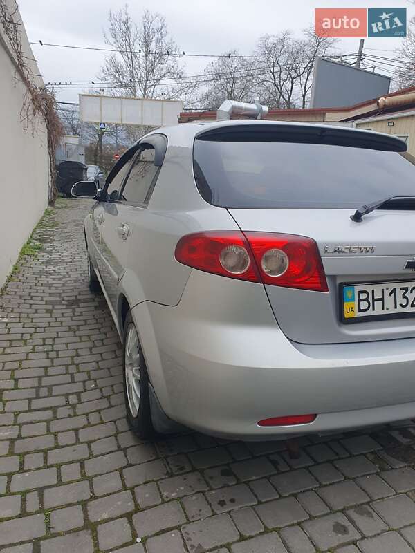 Хэтчбек Chevrolet Lacetti 2004 в Одессе