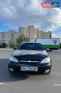 Хэтчбек Chevrolet Lacetti 2005 в Киеве