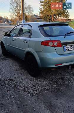 Хэтчбек Chevrolet Lacetti 2007 в 