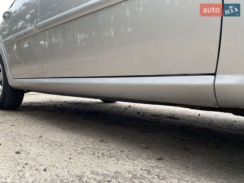 Седан Chevrolet Lacetti 2006 в Киеве