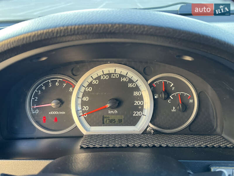 Седан Chevrolet Lacetti 2011 в Киеве